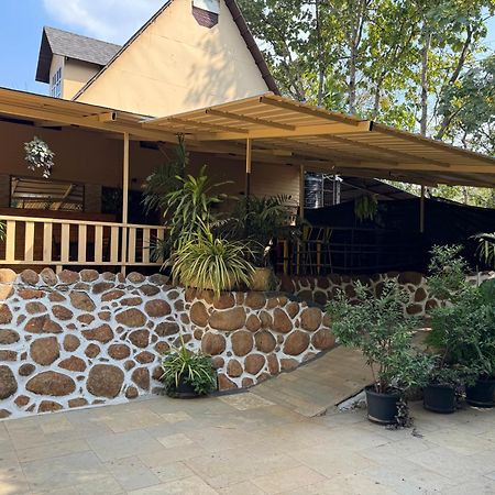 Chikoo Farm Inn Bangalore Exterior photo
